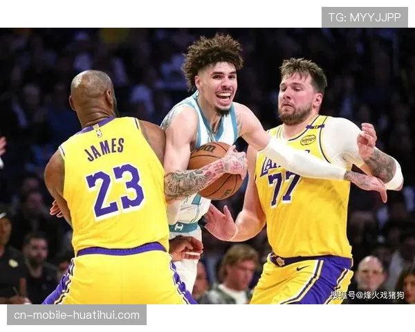 湖人詹东组合净效率垫底 持球核心功能重叠致球权分配失衡 湖人詹东组合净效率垫底 持球核心功能重叠致球权分配失衡